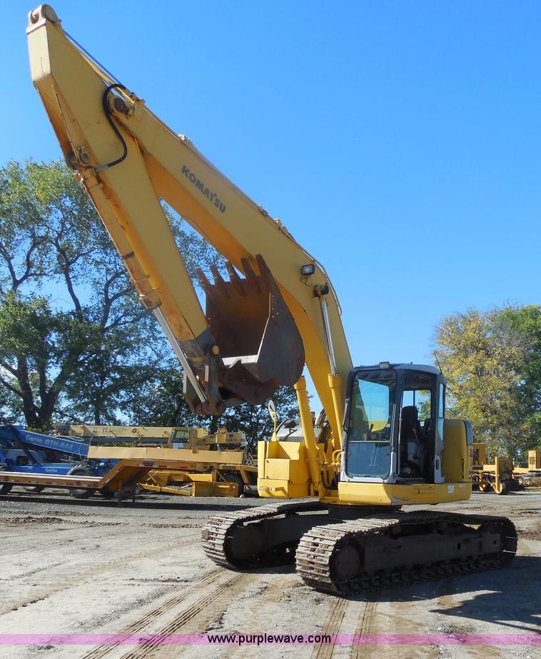 image for item F3260 Komatsu PC228USLC excavator