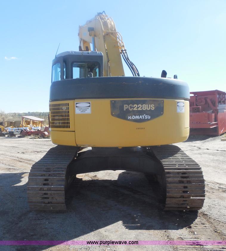 image for item F3260 Komatsu PC228USLC excavator