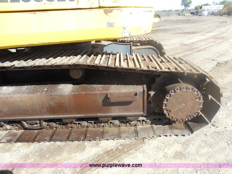 image for item F3260 Komatsu PC228USLC excavator
