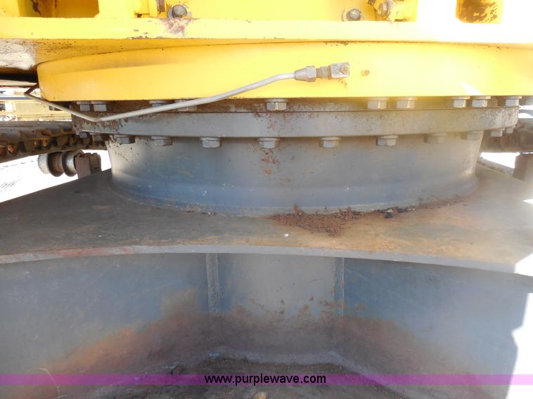 image for item F3260 Komatsu PC228USLC excavator