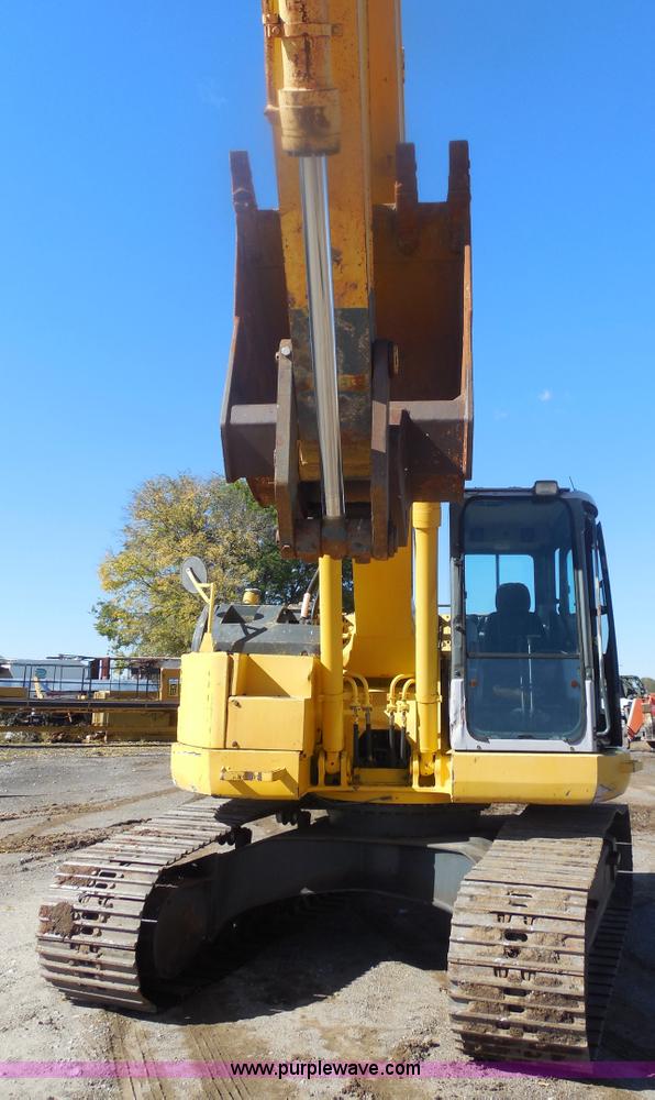 image for item F3260 Komatsu PC228USLC excavator