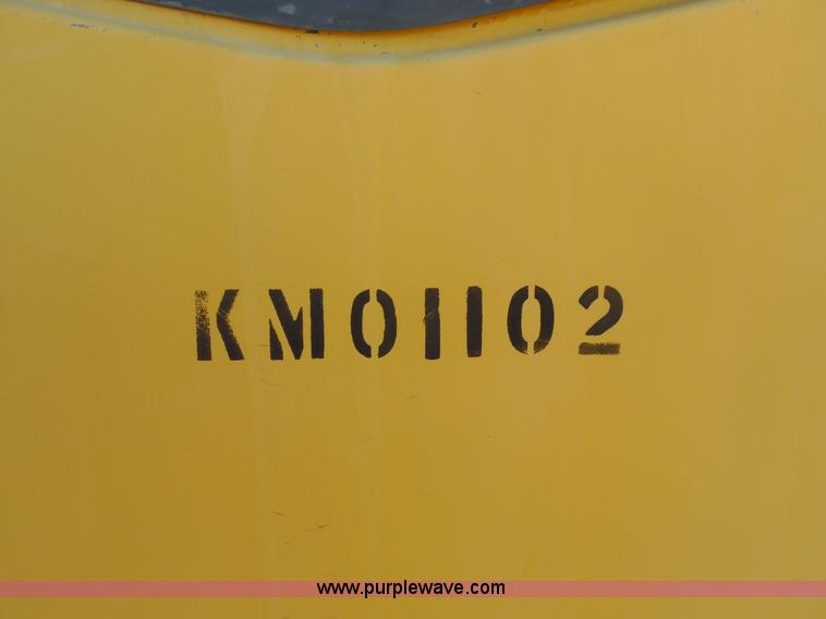 image for item F3260 Komatsu PC228USLC excavator