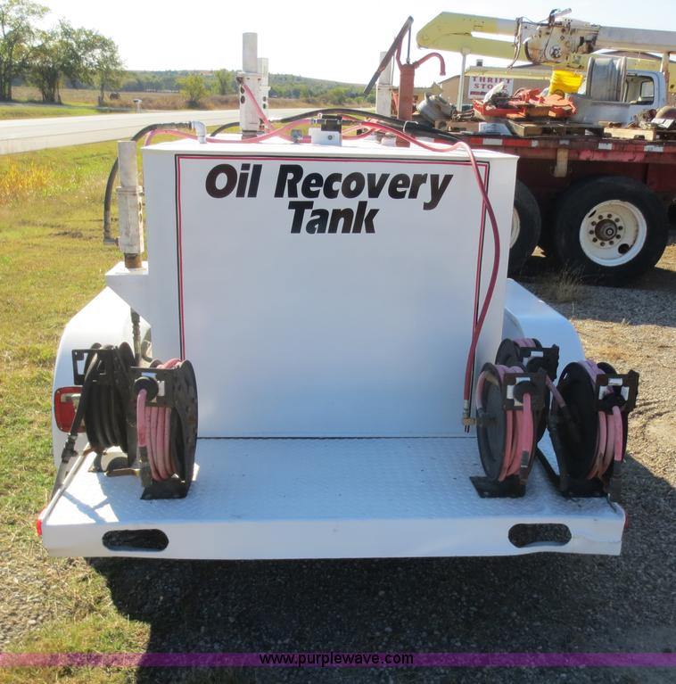 image for item F6722 Mobile lube trailer