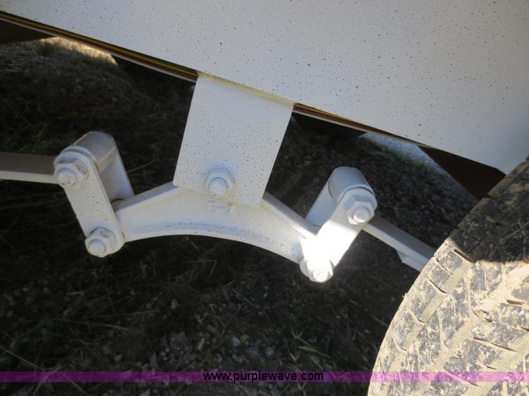 image for item F6722 Mobile lube trailer