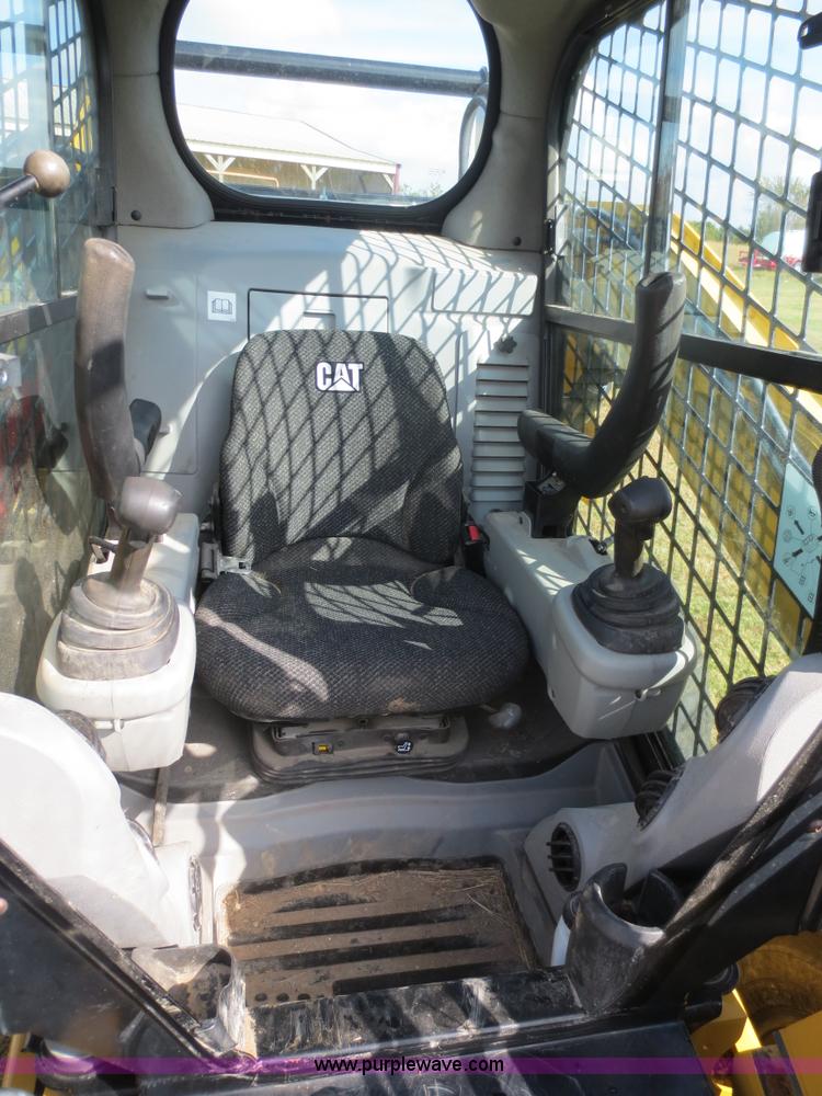 image for item F6729 2009 Caterpillar 262C skid steer