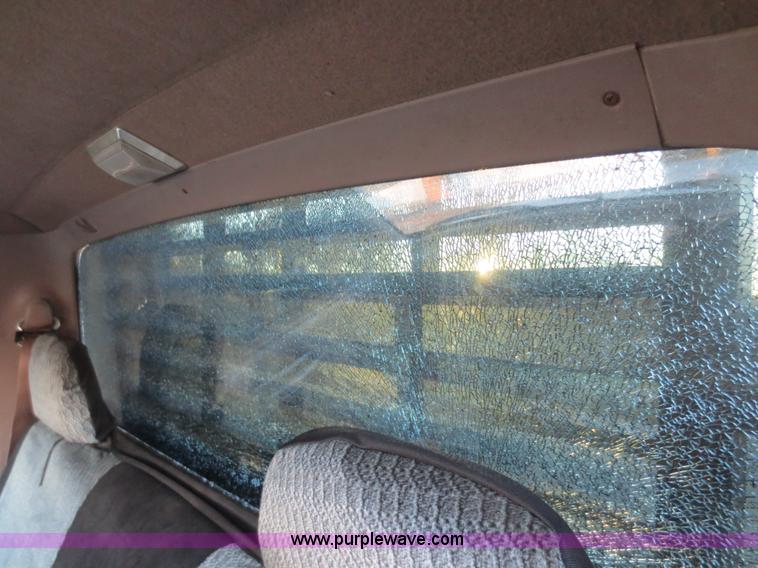 image for item F8020 1992 Ford F250 HD Custom flatbed pickup truck