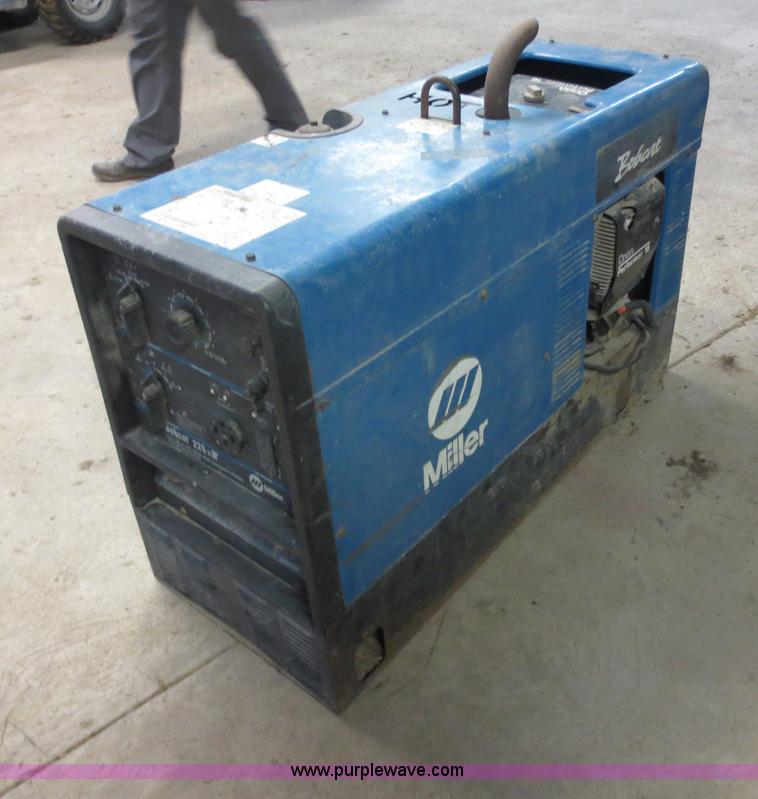 image for item F8021 Miller Bobcat 225 welder/generator