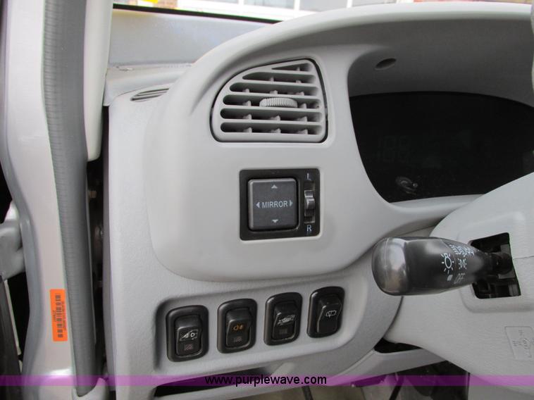 image for item I4969 2007 Miles ZX40