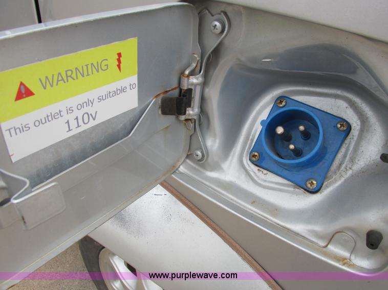 image for item I4969 2007 Miles ZX40