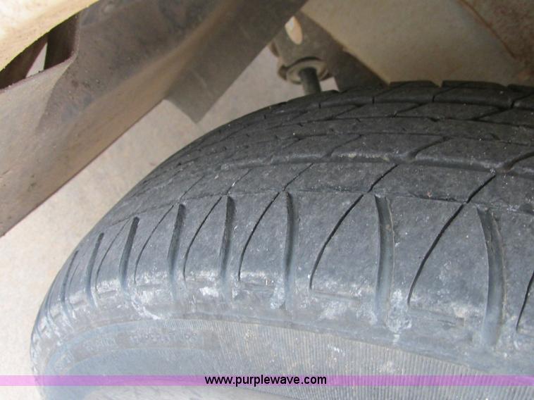 image for item I4970 2009 Miles ZX40 utility truck