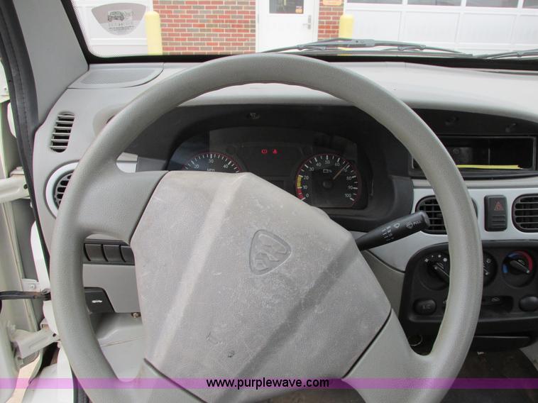 image for item I4970 2009 Miles ZX40 utility truck