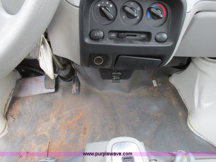 image for item I4970 2009 Miles ZX40 utility truck