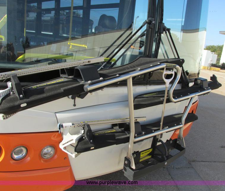 image for item I4975 2003 Blue Bird 3504 bus