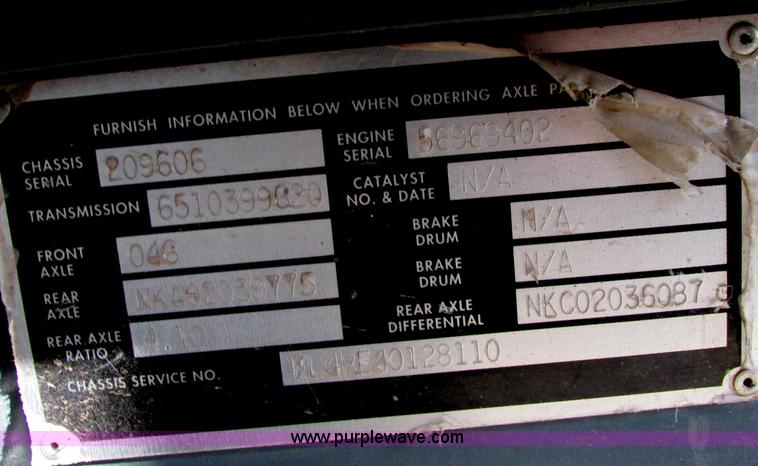 image for item I4975 2003 Blue Bird 3504 bus