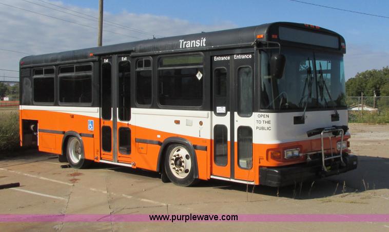 image for item I4977 2003 Blue Bird C4RE bus