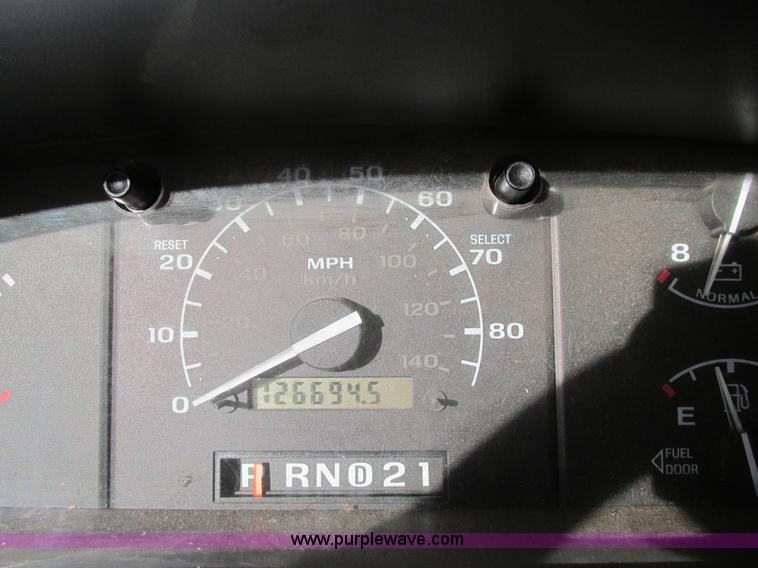 image for item I4978 1997 Ford F250 HD SuperCab pickup truck