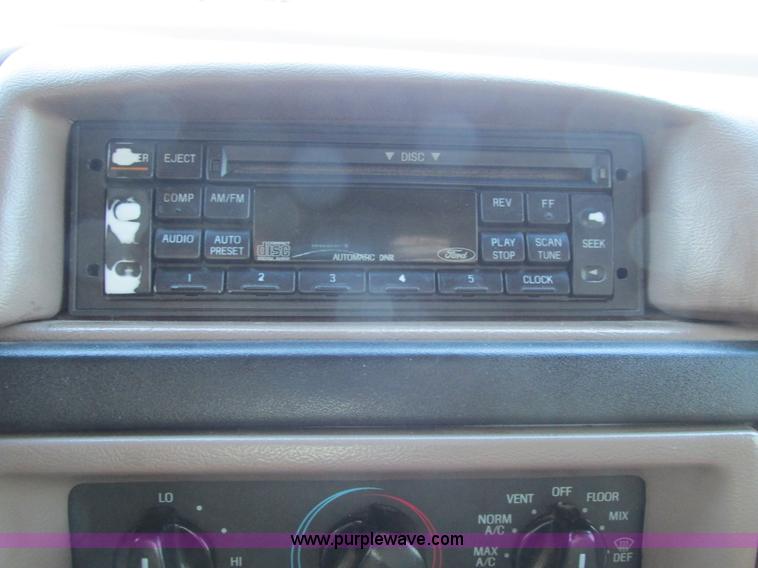 image for item I4978 1997 Ford F250 HD SuperCab pickup truck