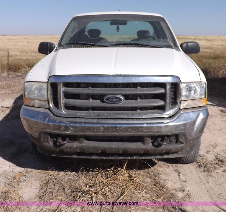 image for item I8395 2004 Ford F250 Super Duty XLT SuperCab pickup truck