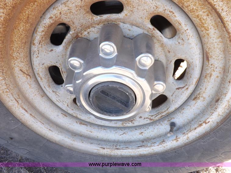 image for item I8395 2004 Ford F250 Super Duty XLT SuperCab pickup truck