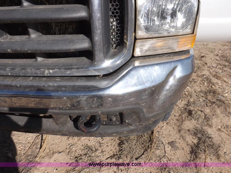 image for item I8395 2004 Ford F250 Super Duty XLT SuperCab pickup truck