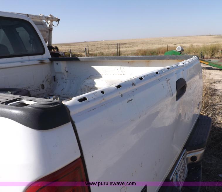 image for item I8395 2004 Ford F250 Super Duty XLT SuperCab pickup truck