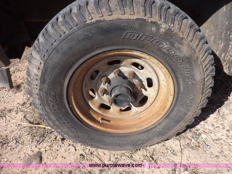 image for item I8395 2004 Ford F250 Super Duty XLT SuperCab pickup truck