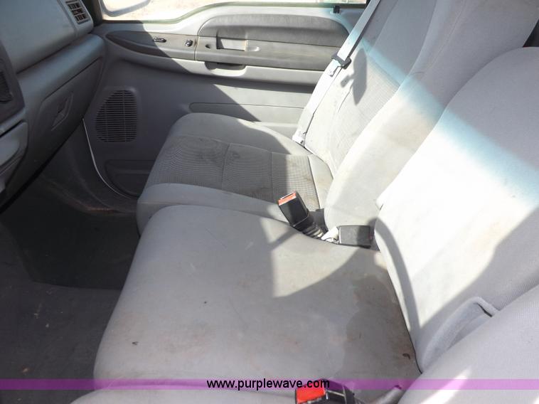 image for item I8395 2004 Ford F250 Super Duty XLT SuperCab pickup truck