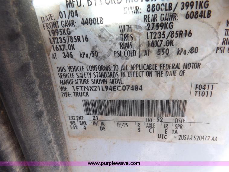 image for item I8395 2004 Ford F250 Super Duty XLT SuperCab pickup truck