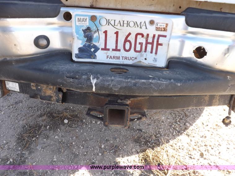 image for item I8407 2005 Ford F250 Super Duty XL Crew Cab pickup truck