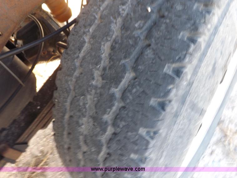 image for item I8407 2005 Ford F250 Super Duty XL Crew Cab pickup truck