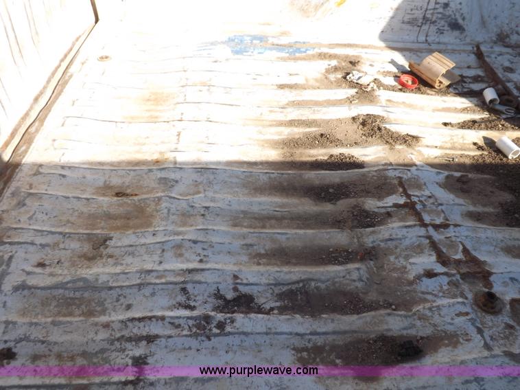 image for item I8407 2005 Ford F250 Super Duty XL Crew Cab pickup truck