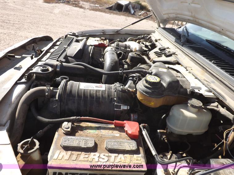 image for item I8408 2005 Ford F250 Super Duty XL Crew Cab pickup truck