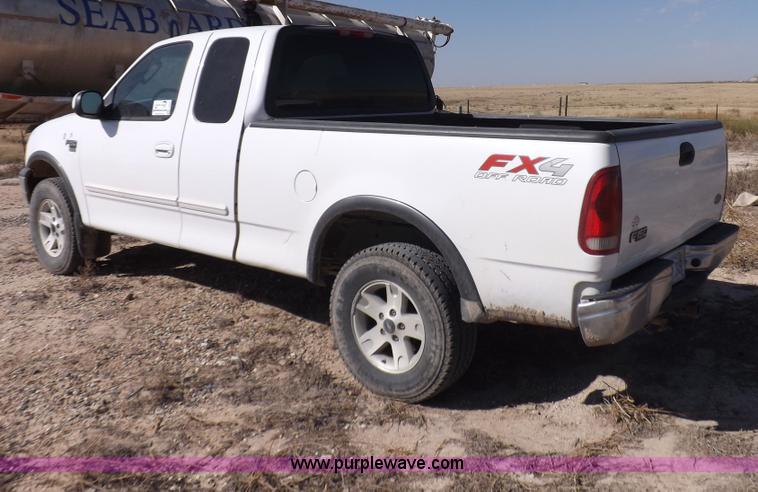 image for item I8409 2003 Ford F150 XLT pickup truck