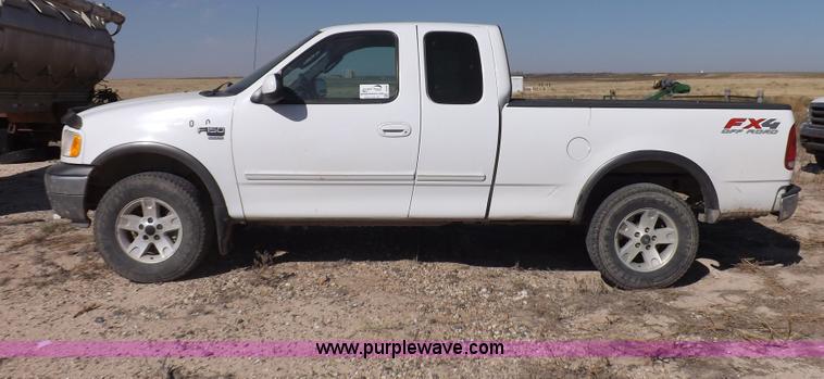 image for item I8409 2003 Ford F150 XLT pickup truck