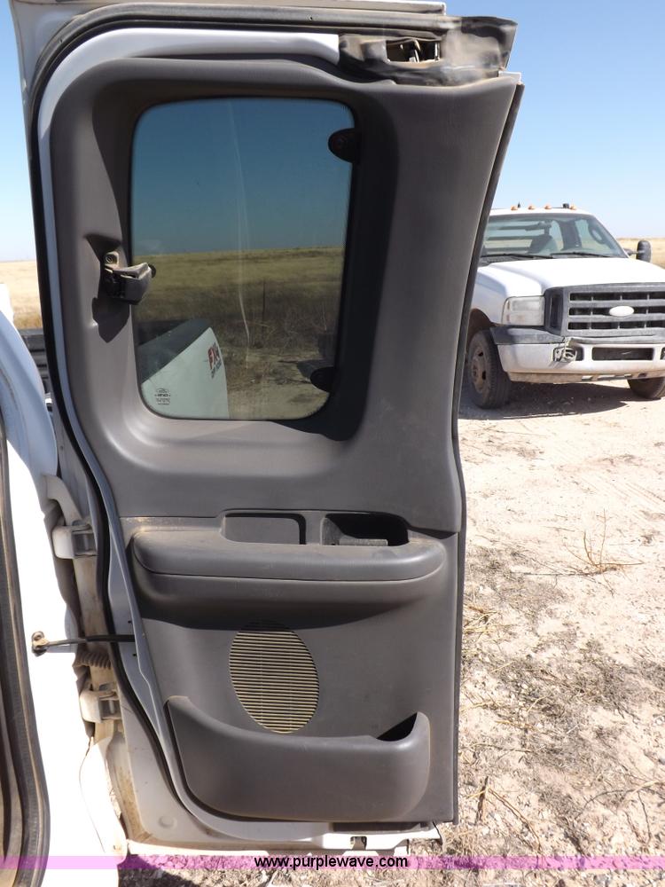 image for item I8409 2003 Ford F150 XLT pickup truck