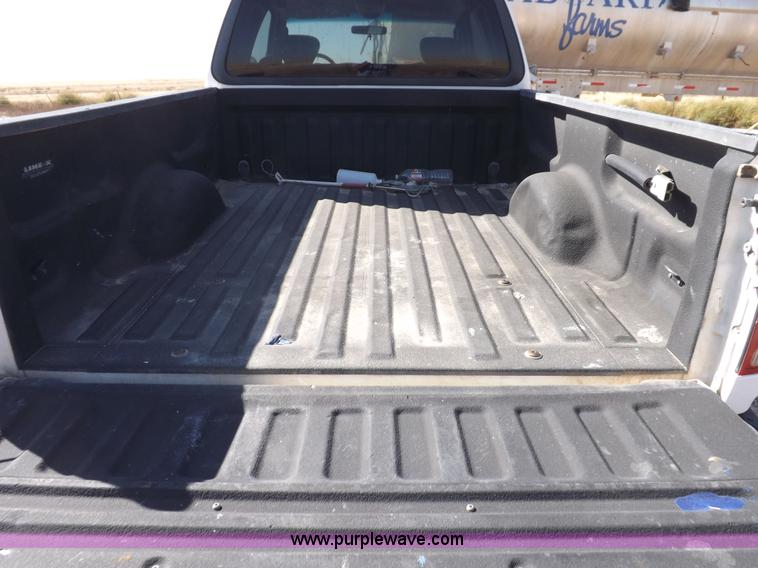 image for item I8409 2003 Ford F150 XLT pickup truck