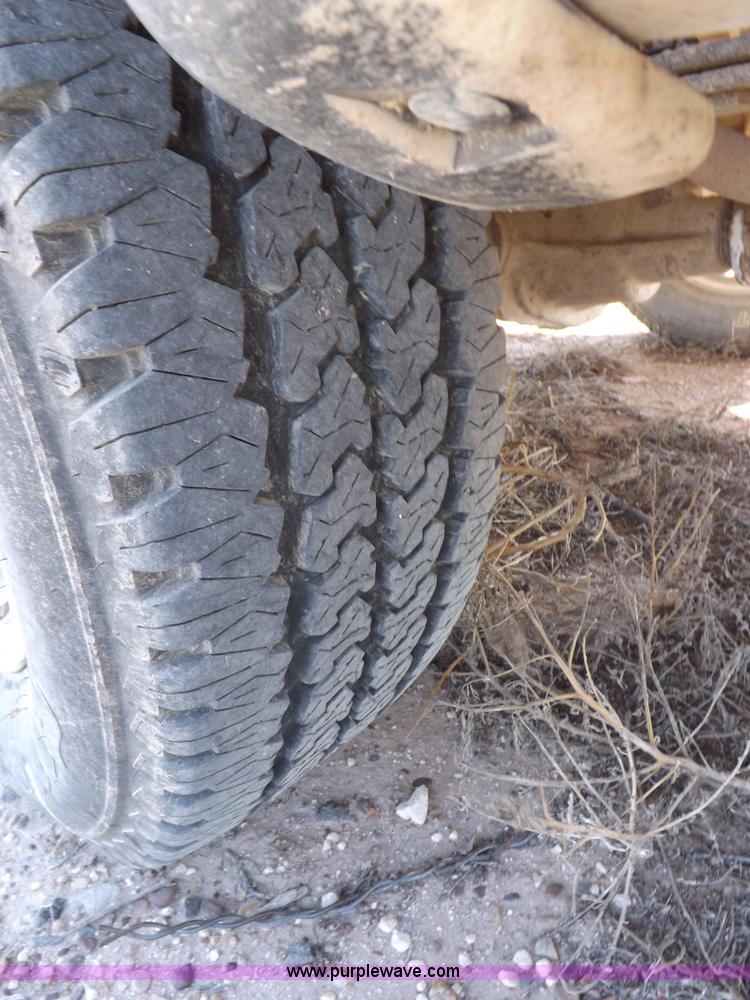 image for item I8409 2003 Ford F150 XLT pickup truck