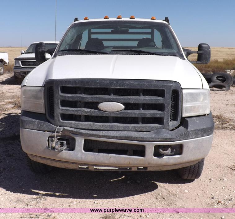 image for item I8410 2007 Ford F350 Super Duty XL utility truck