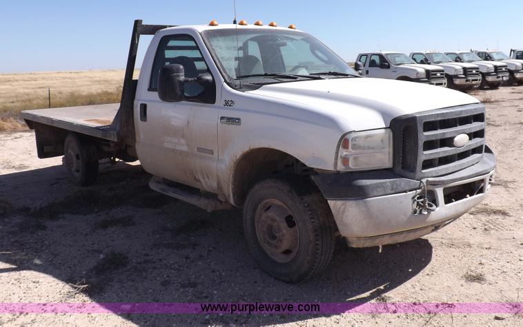 image for item I8410 2007 Ford F350 Super Duty XL utility truck