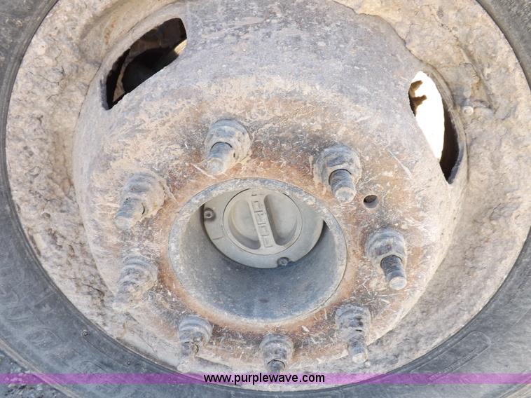 image for item I8410 2007 Ford F350 Super Duty XL utility truck