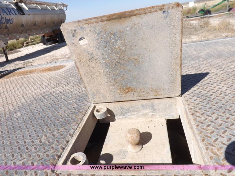 image for item I8410 2007 Ford F350 Super Duty XL utility truck