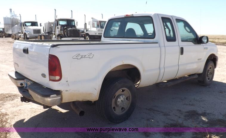image for item I8411 2006 Ford F250 Super Duty XL SuperCab pickup truck