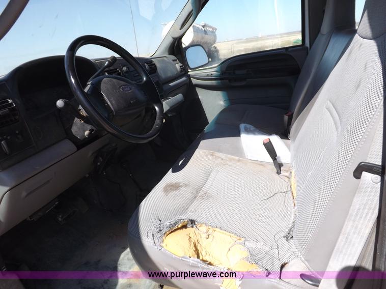 image for item I8411 2006 Ford F250 Super Duty XL SuperCab pickup truck