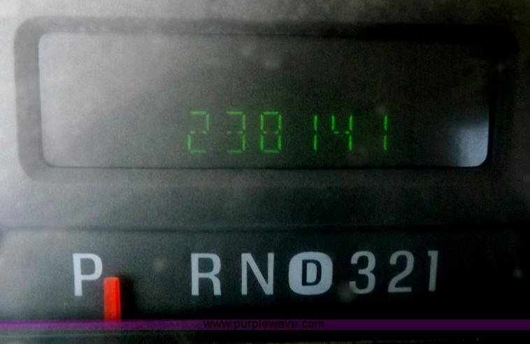 image for item I8411 2006 Ford F250 Super Duty XL SuperCab pickup truck