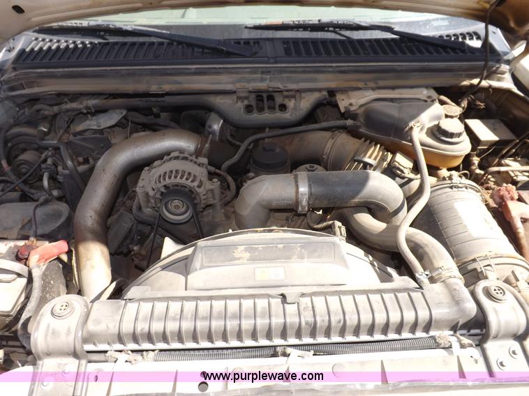 image for item I8411 2006 Ford F250 Super Duty XL SuperCab pickup truck