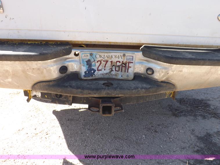 image for item I8411 2006 Ford F250 Super Duty XL SuperCab pickup truck