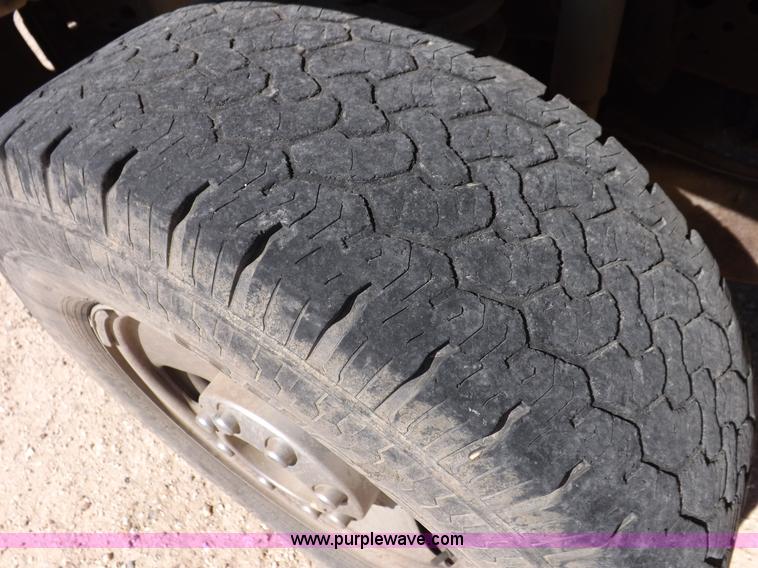 image for item I8411 2006 Ford F250 Super Duty XL SuperCab pickup truck