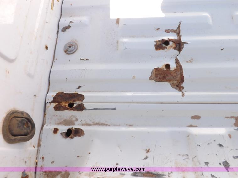 image for item I8411 2006 Ford F250 Super Duty XL SuperCab pickup truck