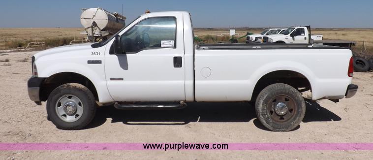 image for item I8412 2007 Ford F250 Super Duty XL pickup truck