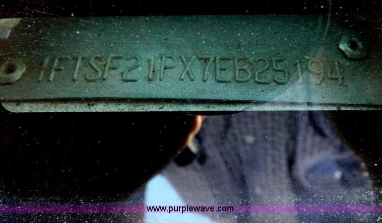 image for item I8412 2007 Ford F250 Super Duty XL pickup truck